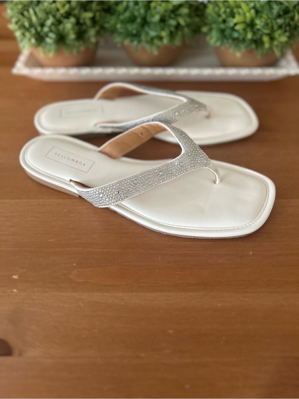 Yellow Box Della Rhinestone Size 8 Sandals - Picture 2 of 7